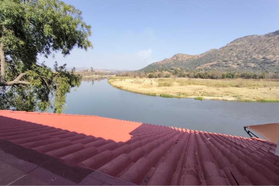 3 Bedroom Property for Sale in Ile du Lac North West